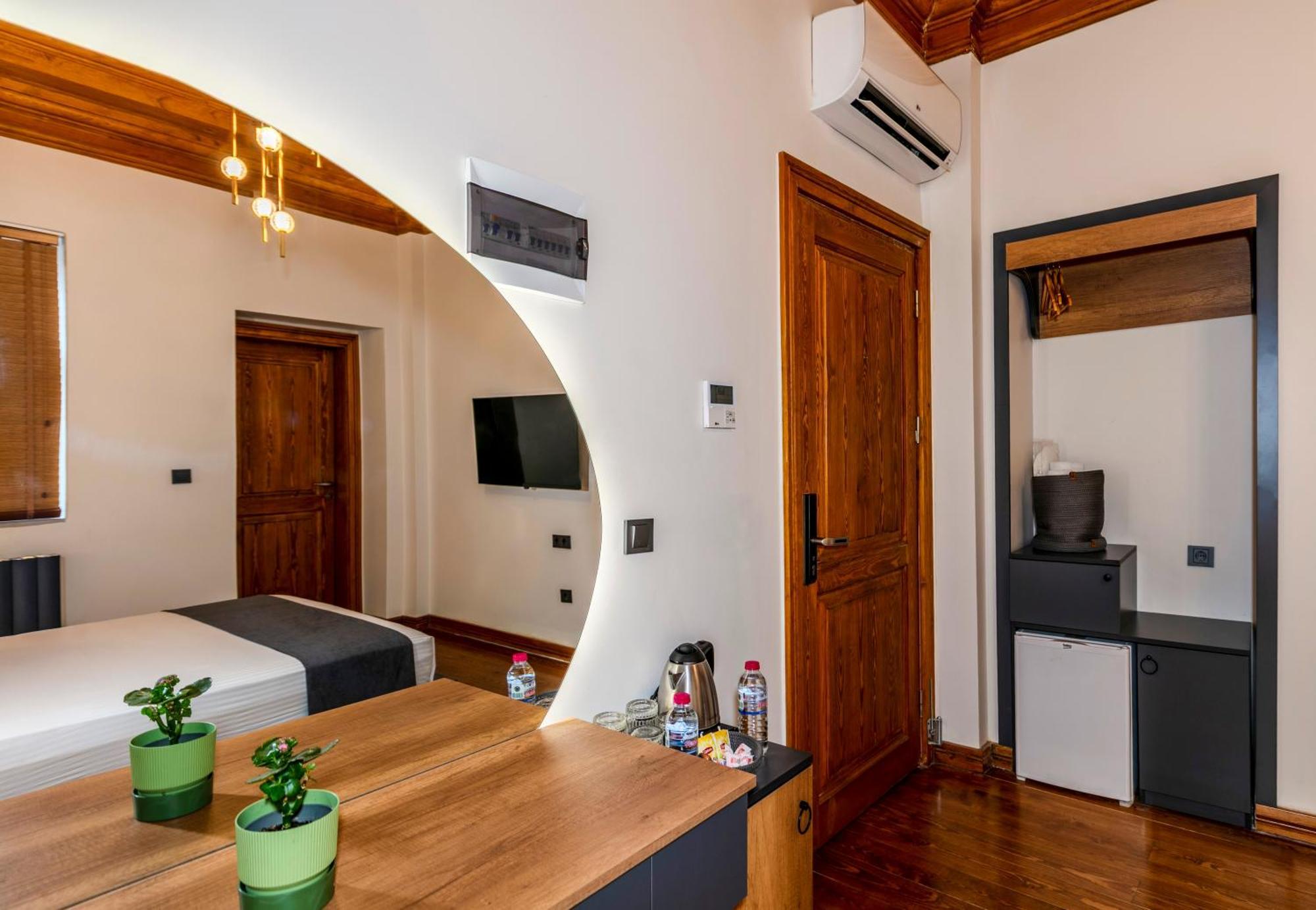 Elmira Pera Hotel & Spa - Special Class 伊斯坦布尔 外观 照片
